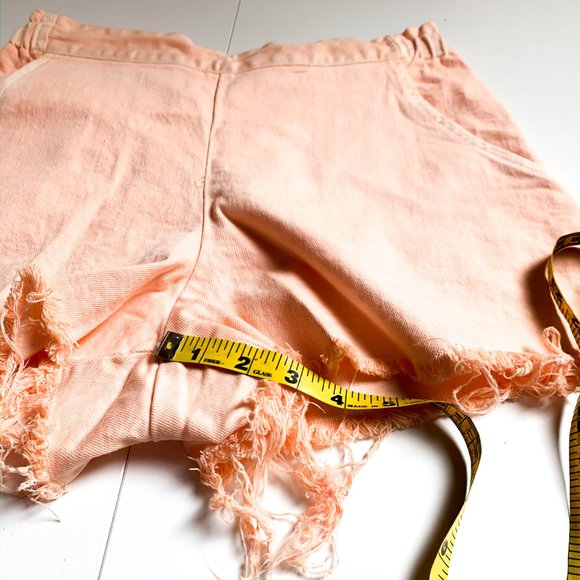 NWT urban outfitters peach cut off high rise short - Picture 3 of 6